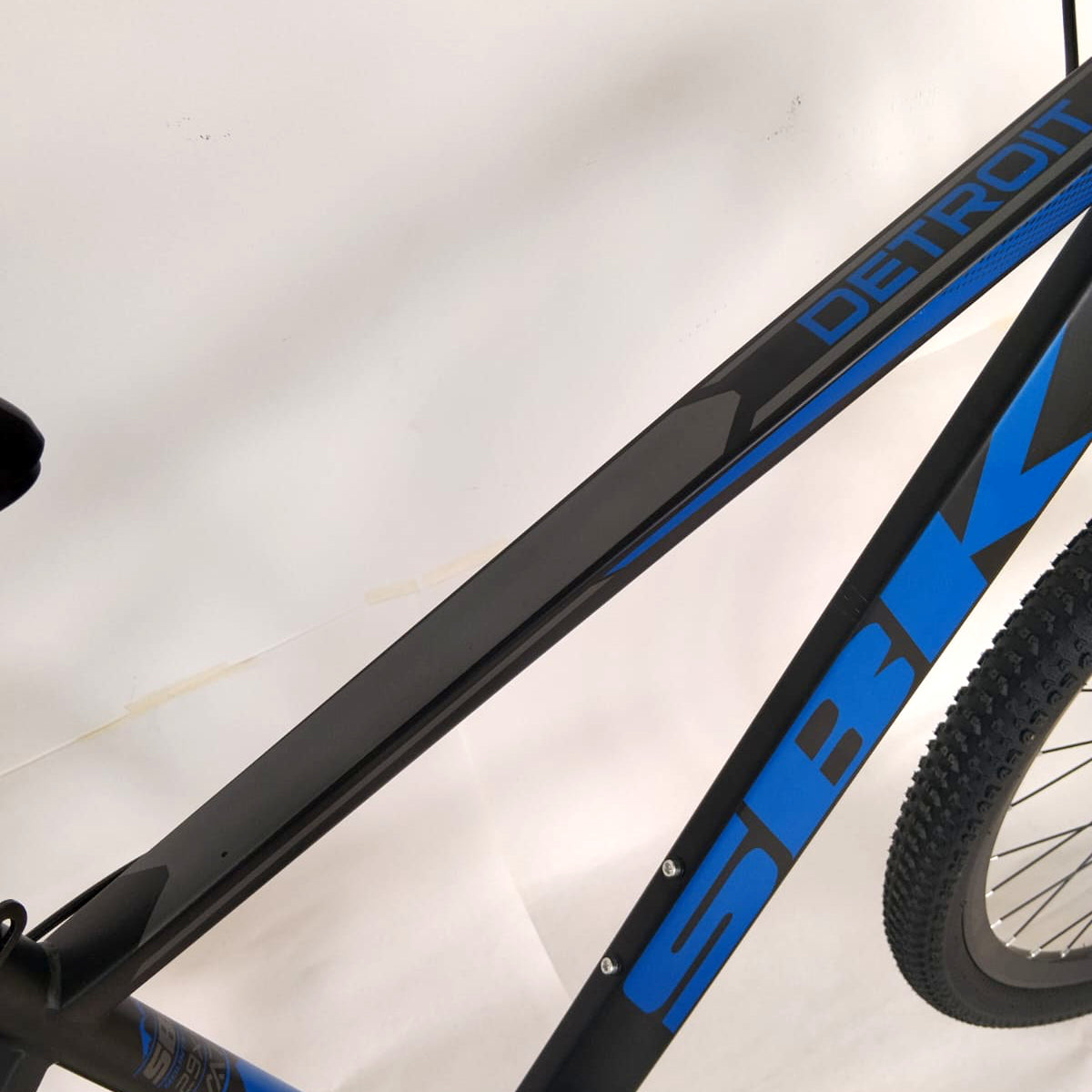 Bicicleta MTB Rodado 29 Detroit 21 velocidades SBK